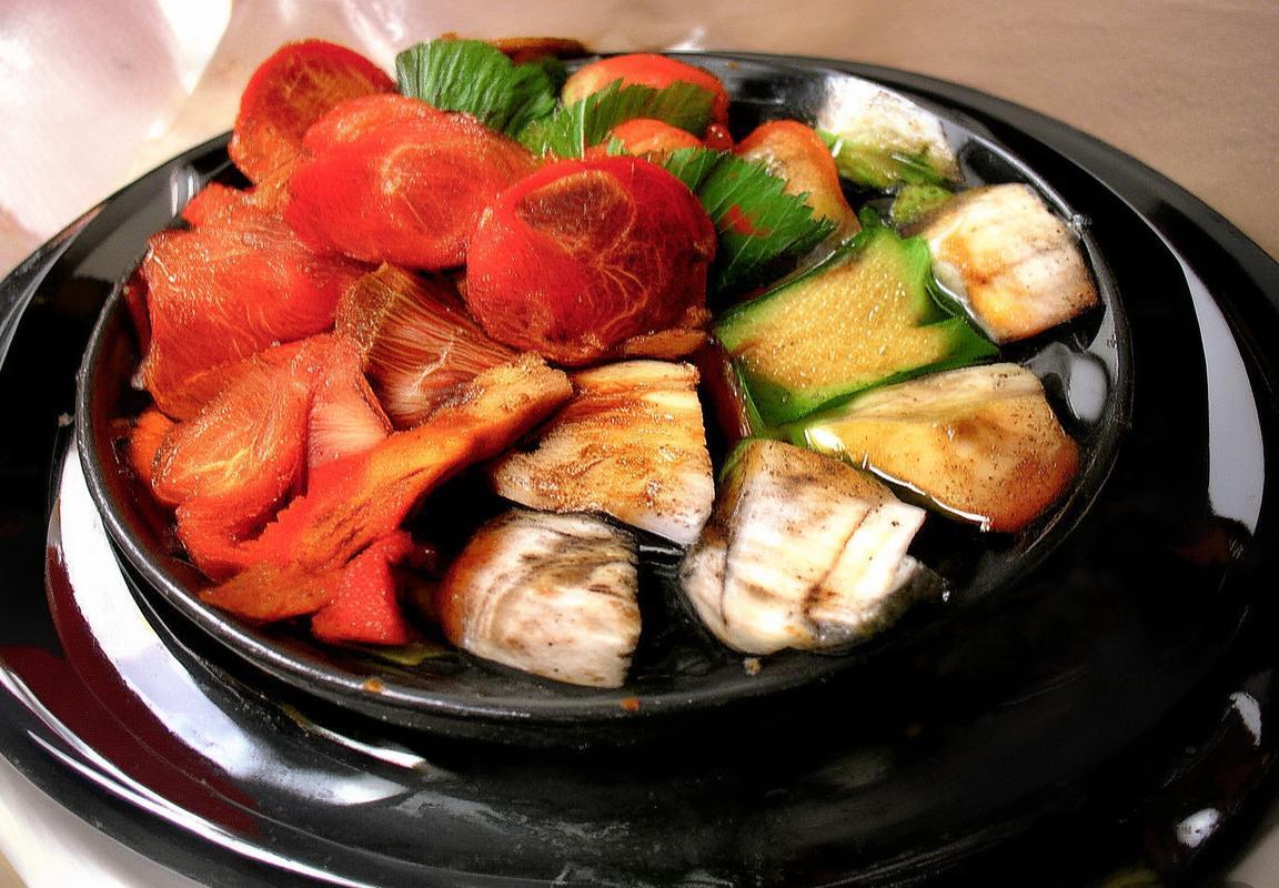 夏洛特黄蜂队新秀克尼普尔赛季表现稳健，化身可靠球队拼图